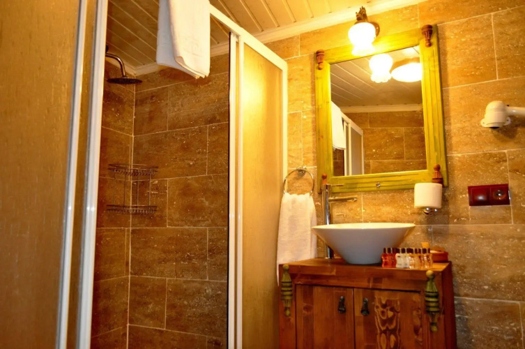 Hills Cave Hotel