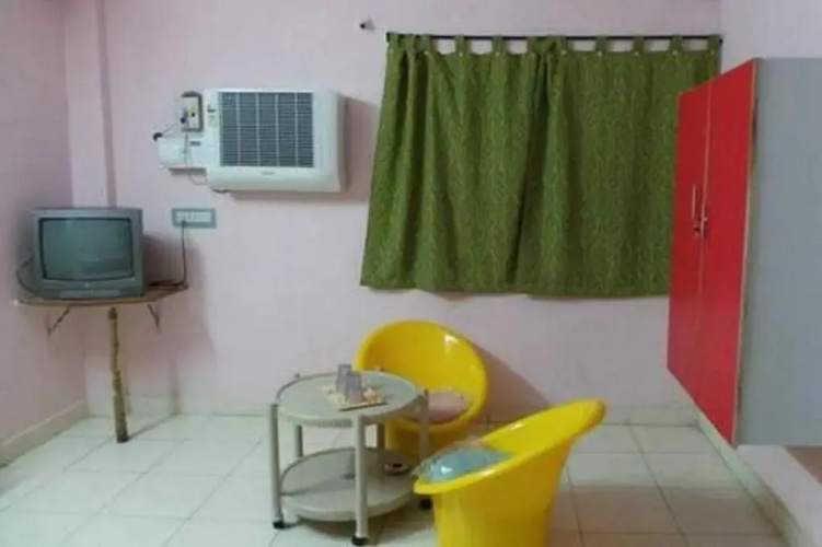 Hotel Vashishta