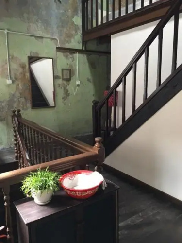 27 Concubine Lane