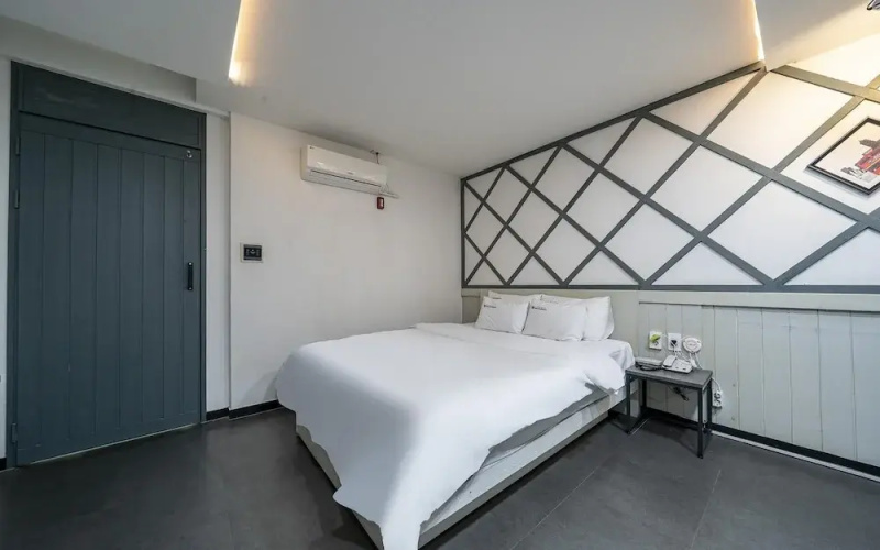 Renaissance Hotel