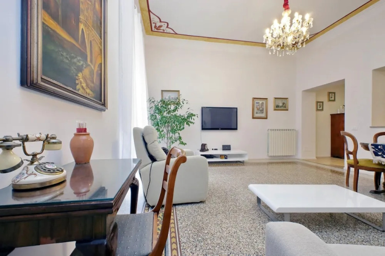 Treasurerome Opera Trevi Green Suite 2BR