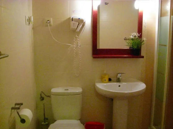 Hostal Tirso Plaza