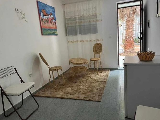 Standard Triple room with garden view