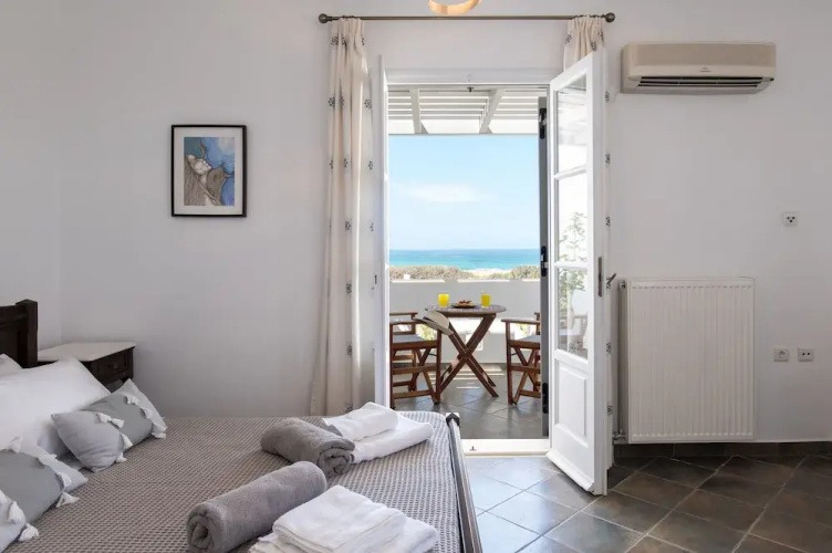 Sea Lilies Suites