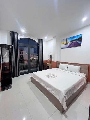 Deluxe Double room with balcony and with city view