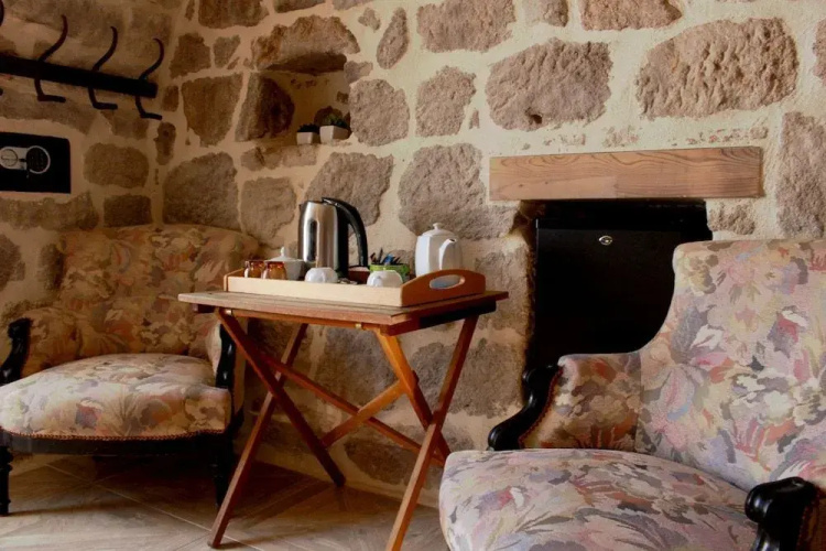 Le Pressoir De La Deveze