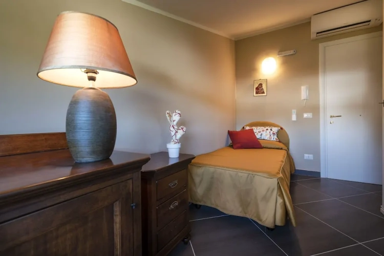 Standard Single room