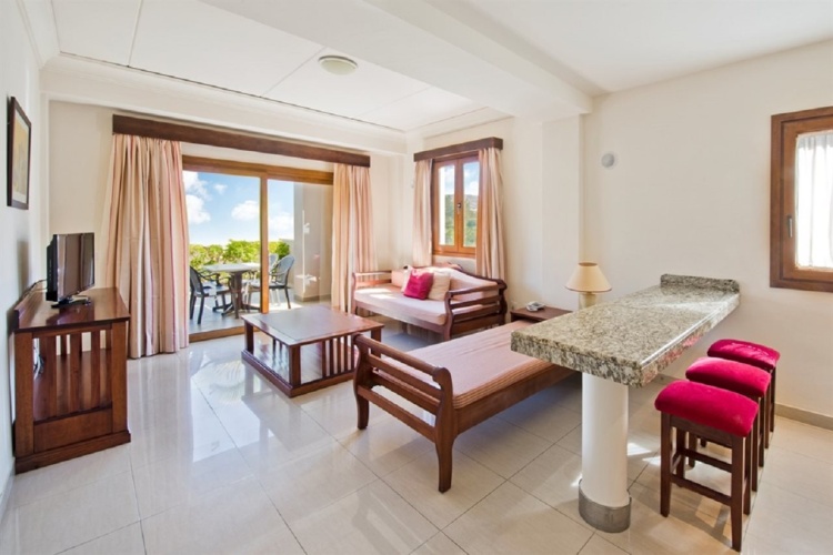 Marylanza Suites & Spa photo 7