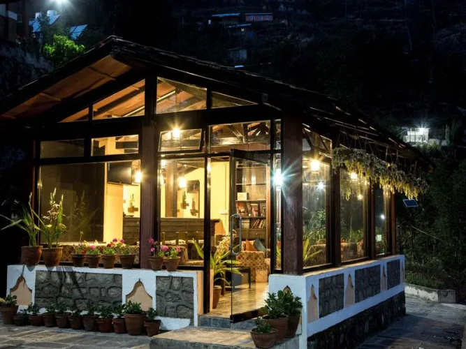 Chhahari Lodge