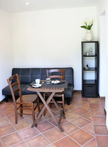1 Bedroom Standard Double room with garden view