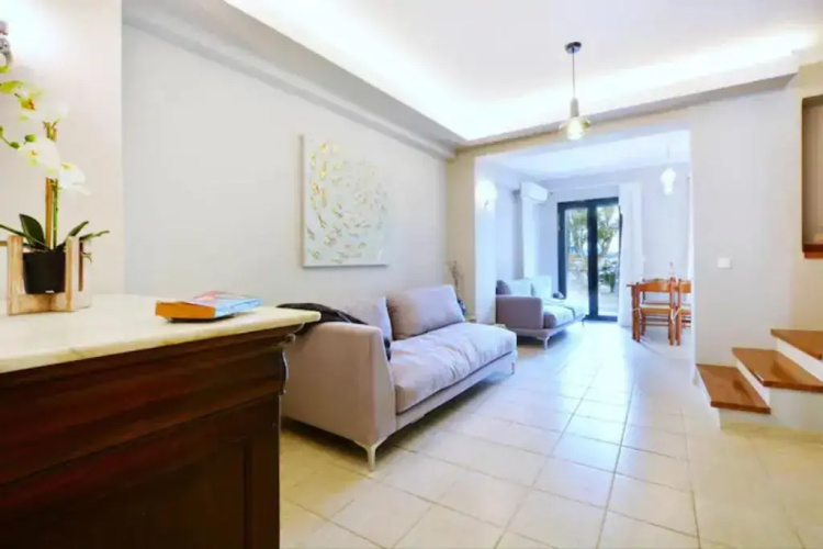 Anemomilos Casa ideale 1st floor