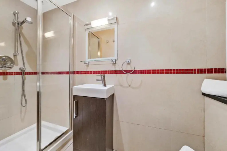 Baker Street Suites
