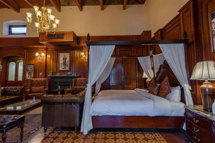 Cecil by Pearl Continental