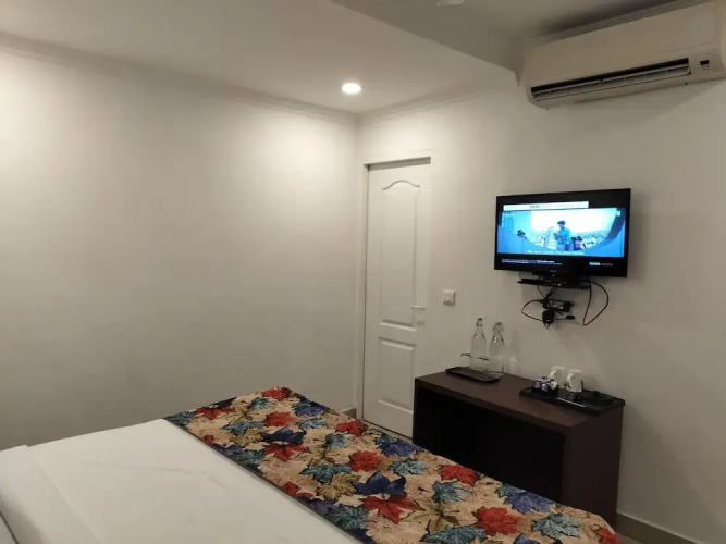 Farmhouse Inn