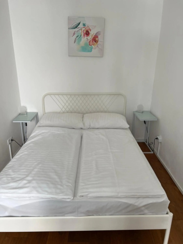 Apartment NUMBER 17