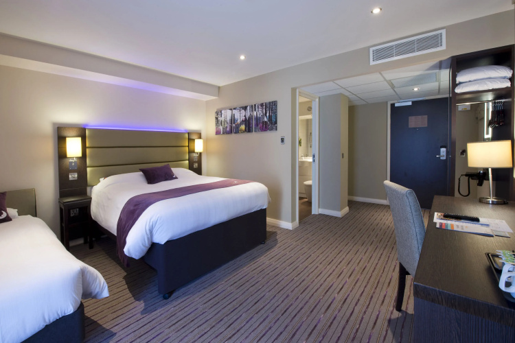 Premier Inn Edinburgh City Centre(York Place)