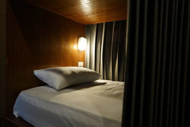 Slee Hostel Chiangmai - Adults Only