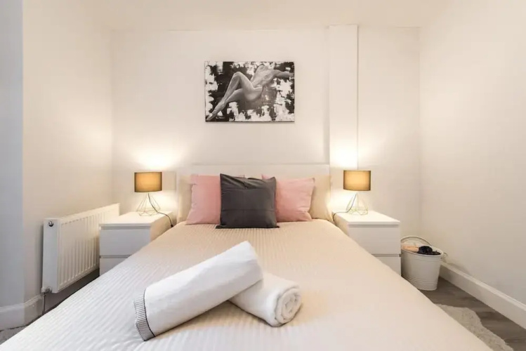 1bed-ground Fl -private Entrance