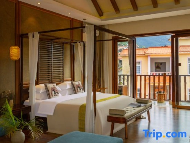 Standard Twin Family room with balcony and with panoramic view