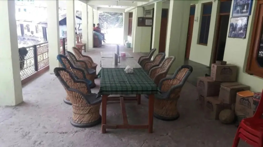 Hotel  Shantikunjh