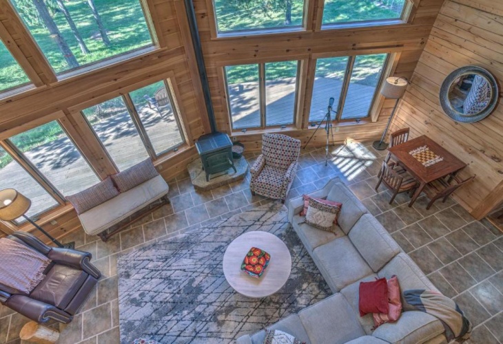 5 Bedrooms Cottage