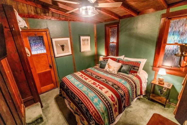 Hobbit House in Big Bear #166