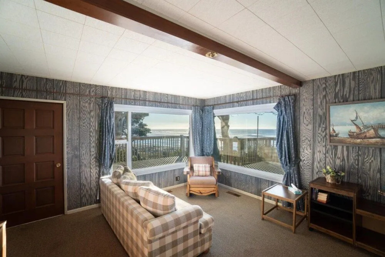Ebbing House