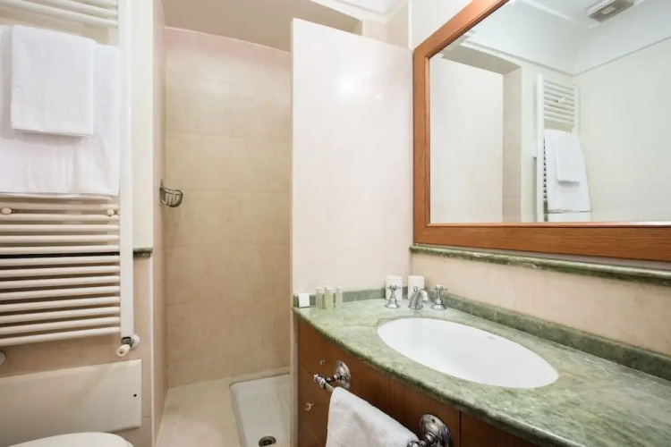 Modern and Elegant Flat Near Termini Station