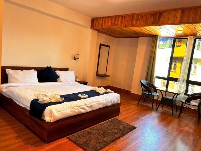 Hotel hill retreat