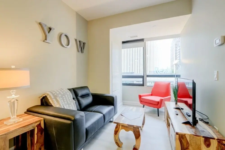 2 Bedrooms Apartment