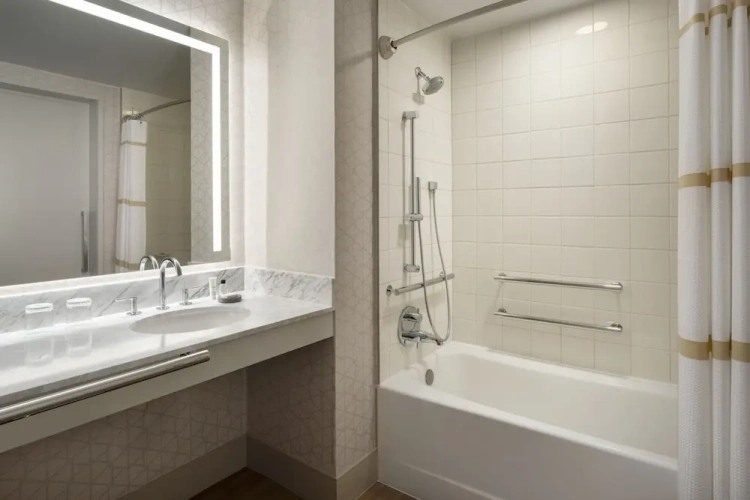 Standard Double Club room with city view
