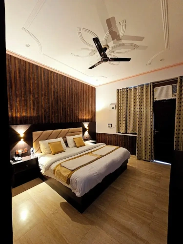 Standard Quadruple Family room with balcony