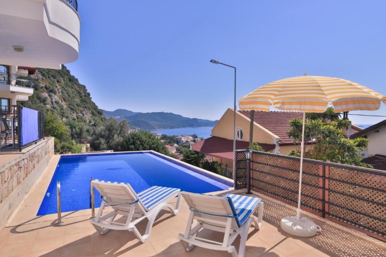 Apartment with sea view