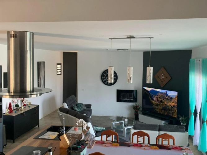 la villa TIKALIKATA