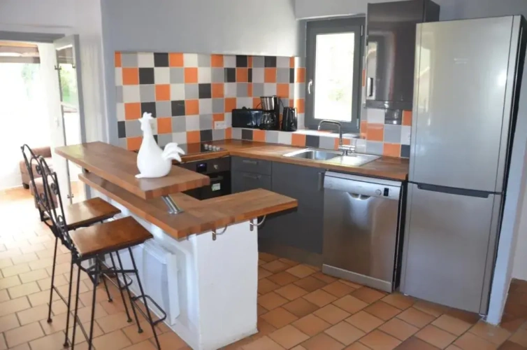 3 Bedrooms Cottage