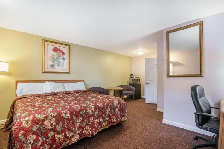 Everyday Inn