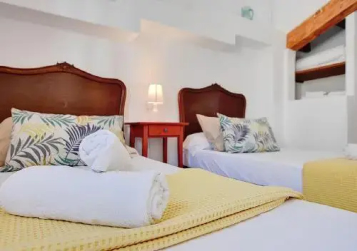 Pilar House