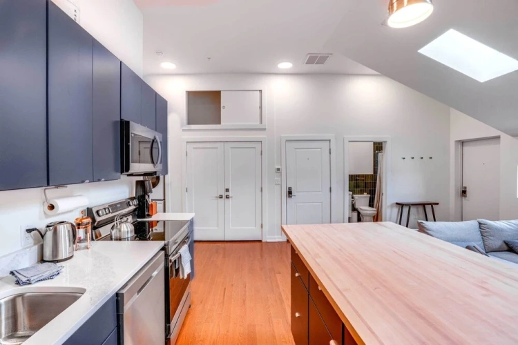 2 Bedrooms Apartment