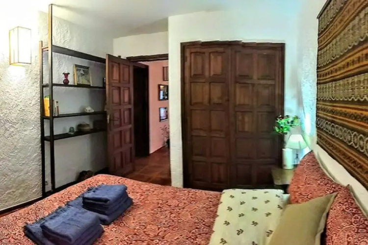 Beachfront Apt! AC - Pool - Parking