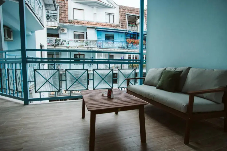 Vively Lux Apartment