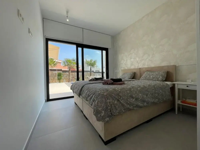 Modern Villa Near Guardamar