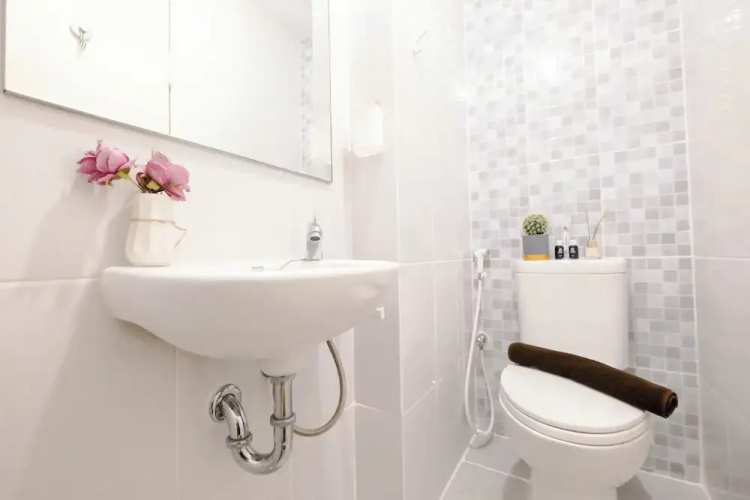 Basic Look Studio (No Kitchen) Apartment Tokyo Riverside Pik 2