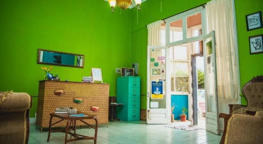 Kom Hostal - Hostel