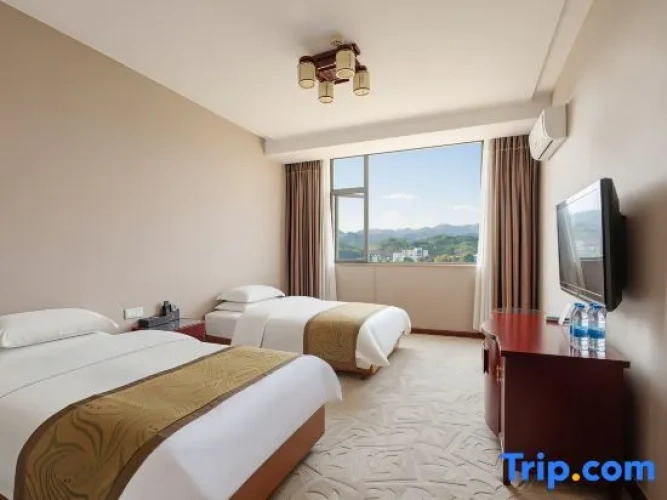 2 Bedrooms Quadruple Suite