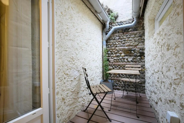 Ravissant appartement dans une chartreuse
