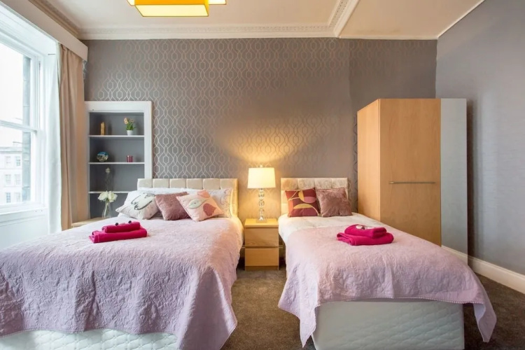 Stunning 2-bed Apartment in Central Edinburgh