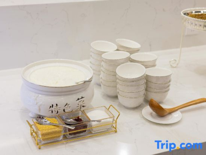 Ordos Lanfeng Hotel