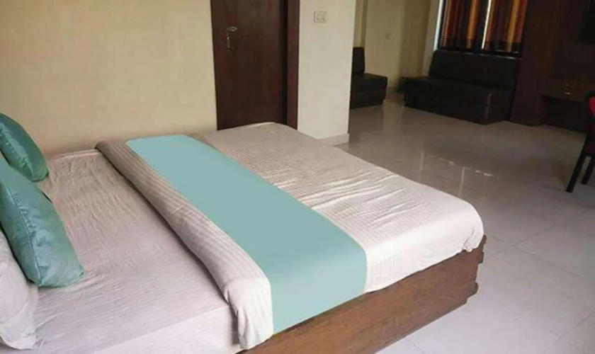 Hotel Nandgiri Palace