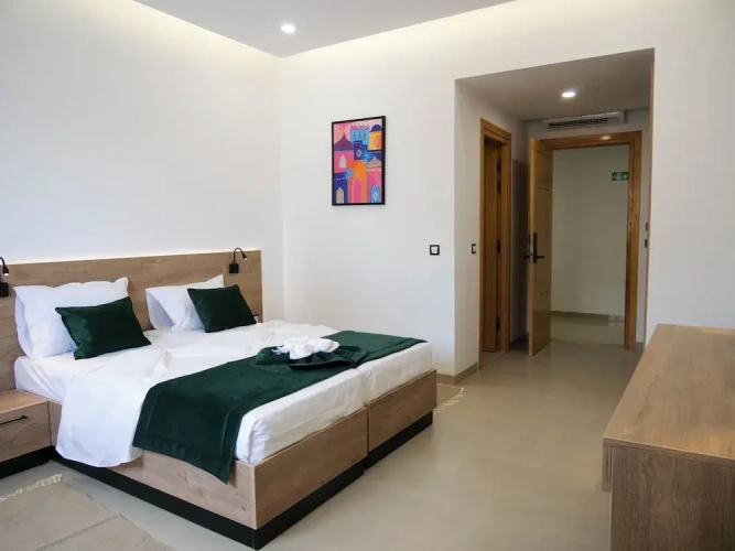 Standard Twin room with courtyard view