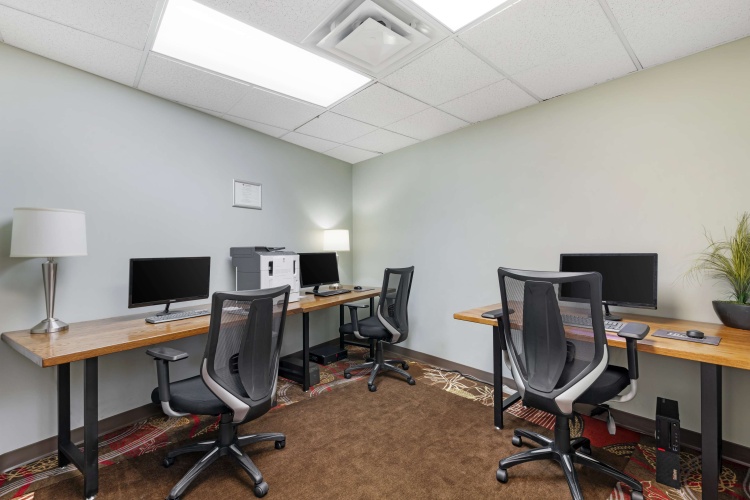 Best Western Plus Kelowna Hotel & Suites photo 21